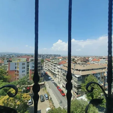 Lovely Open Space With Wonderful View Бургас